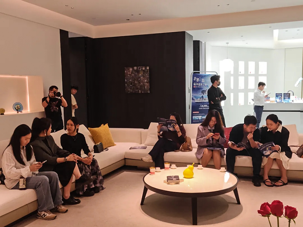 1748489984429117.png 3.png