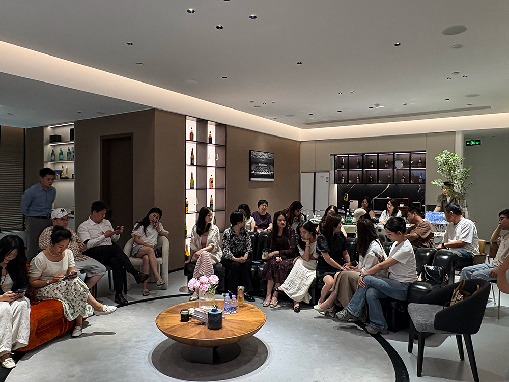 1748591532356035.png 15.png